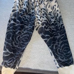 Lululemon Dance to Yoga Pant